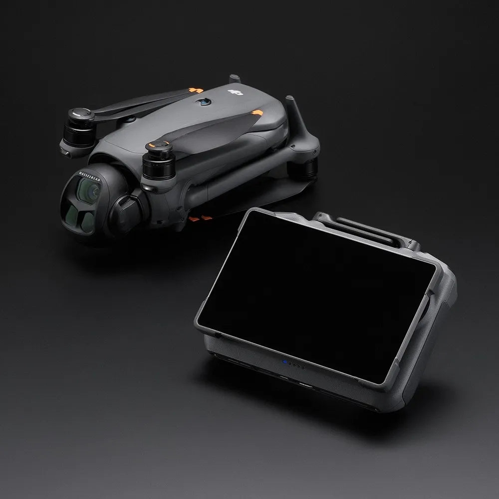 Drone DJI Mavic 4 Pro 512GB Creator Combo  (Com tela e saída HDMI) BR- DJI064