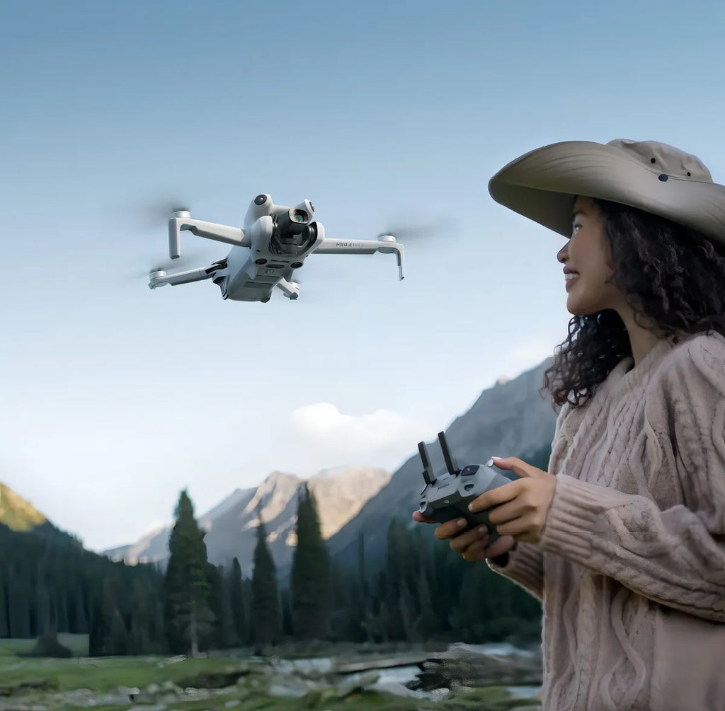 Drone Dji Mini 4 Pro Fly More Combo Plus (com tela)